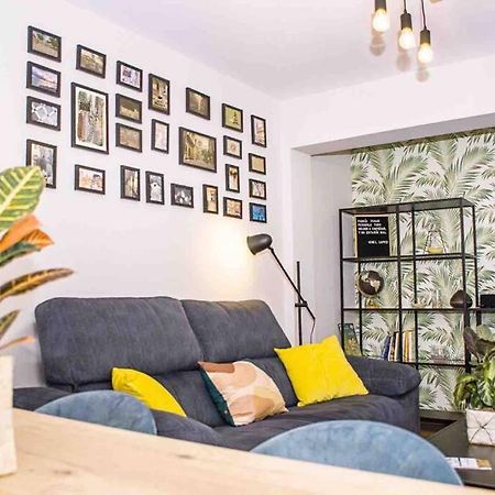 The Clock Tower Apartment Jaen Bagian luar foto
